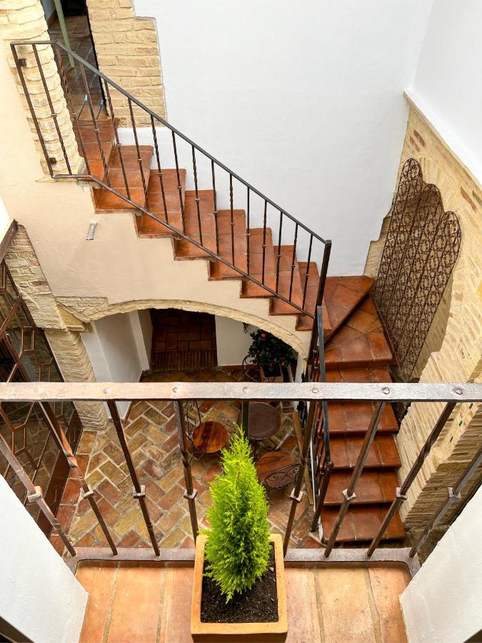 Hostal Servilia Carmona  Bagian luar foto