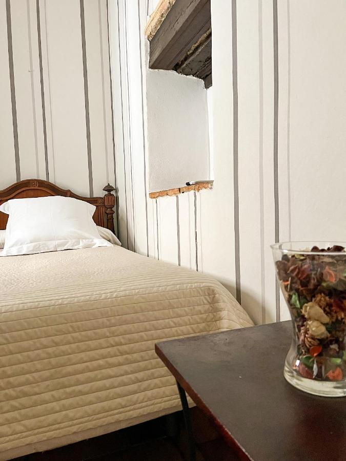 Hostal Servilia Carmona  Bagian luar foto