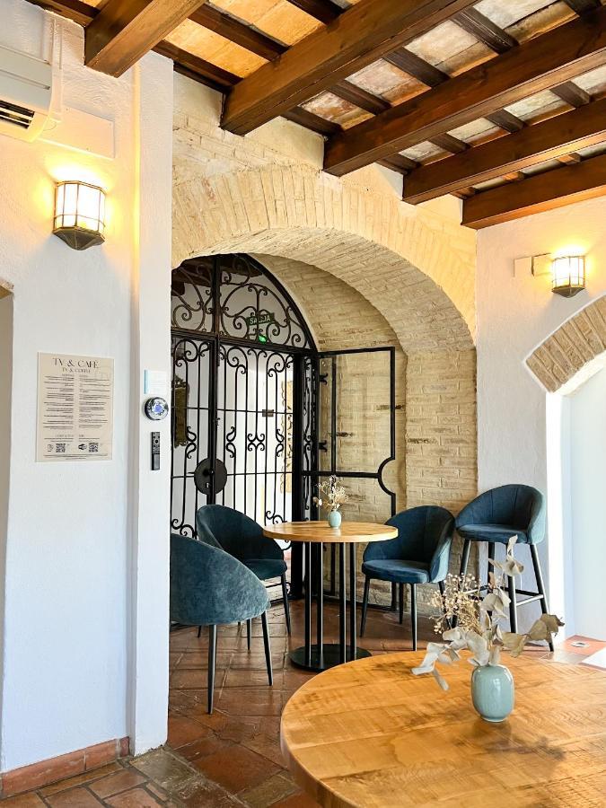 Hostal Servilia Carmona  Bagian luar foto