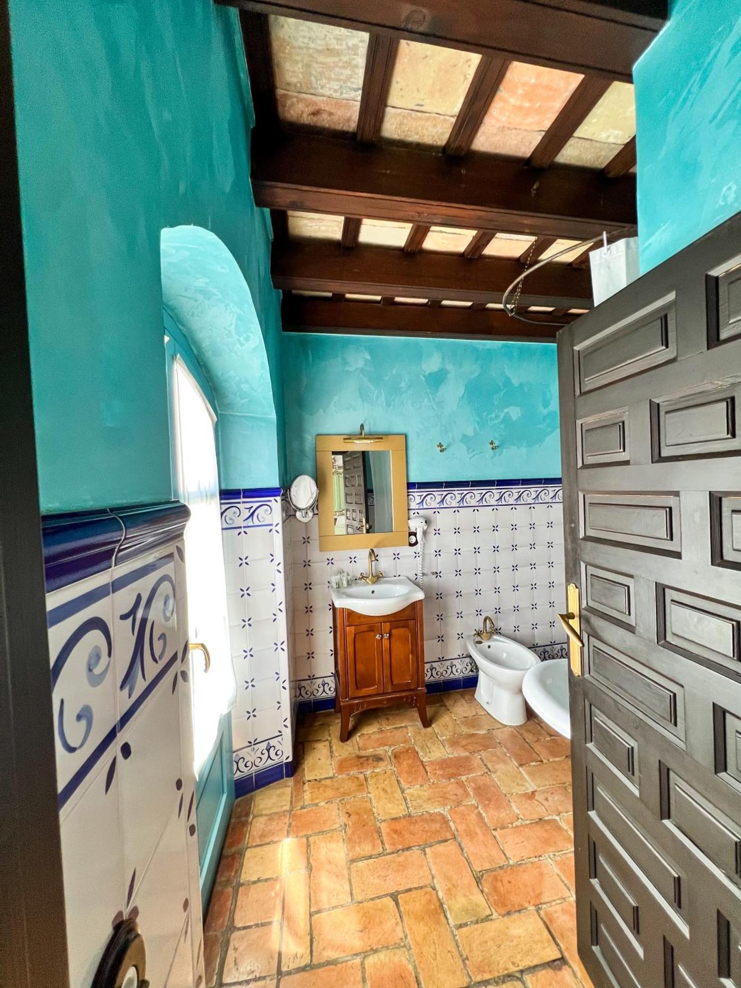 Hostal Servilia Carmona  Bagian luar foto