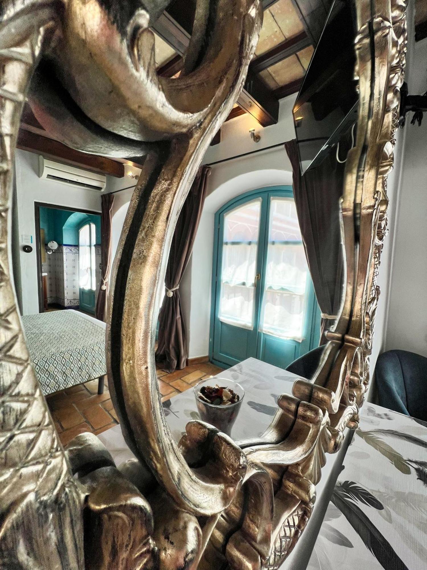 Hostal Servilia Carmona  Bagian luar foto
