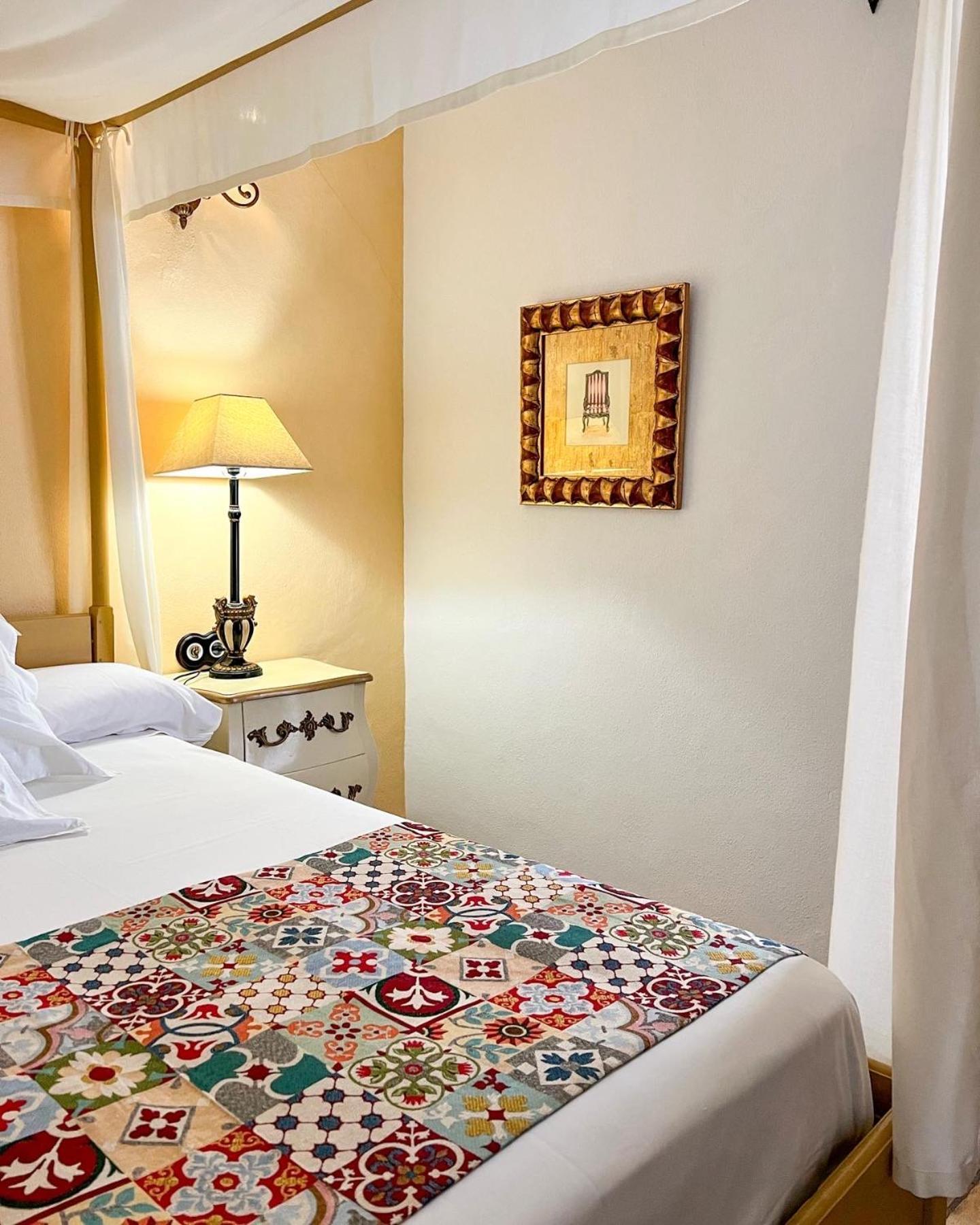 Hostal Servilia Carmona  Bagian luar foto